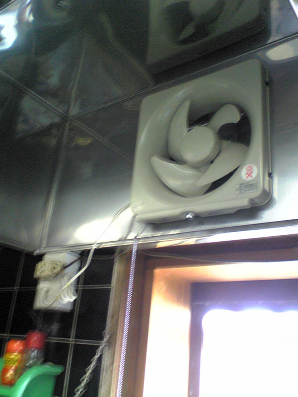 換気扇入れ替え